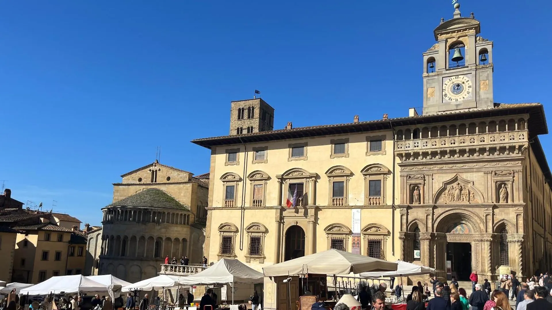 Lux Ia Apartment Arezzo 0*,